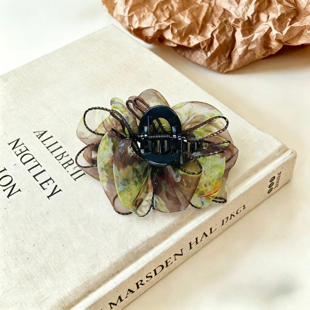 French Autumn/Winter Elegant Tulip Ball Hair Clip