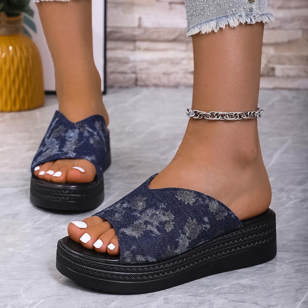 Fashion Plus Size Fashion Women Platform Slippers 2025 Summer Blue Denim Wedge Sandals Women Thick Bottom Non Slip Outdoor Beach Shoes