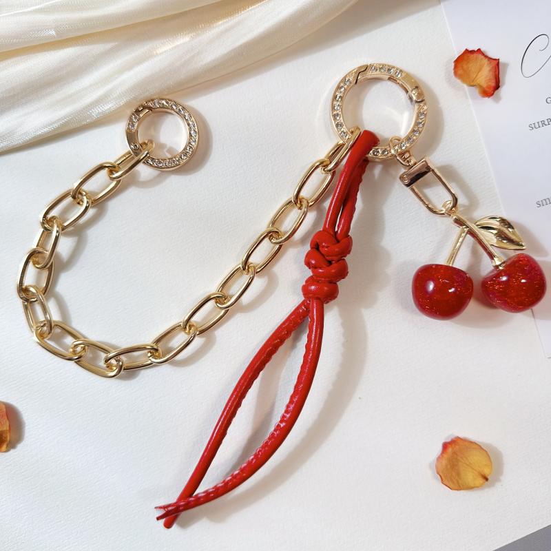 

Цепь с бриллиантами Красная вишня Брелок Шарм для сумки Плетеная веревка Модные брелки Для подвески на рюкзак Аксессуары