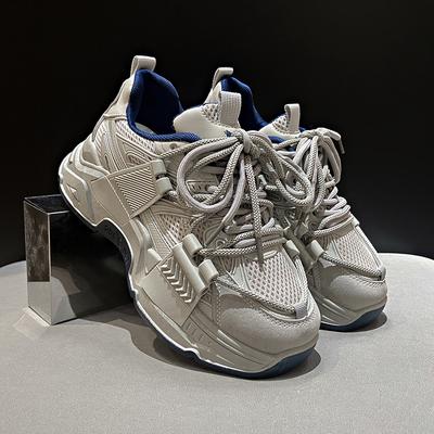2025 Été Nouvelle Version Chinoise Chaussures Papa Respirantes Femme Ins Chaussures Décontractées Étudiante Femme Semelle Épaisse Chaussures de Course Chaussures Femme