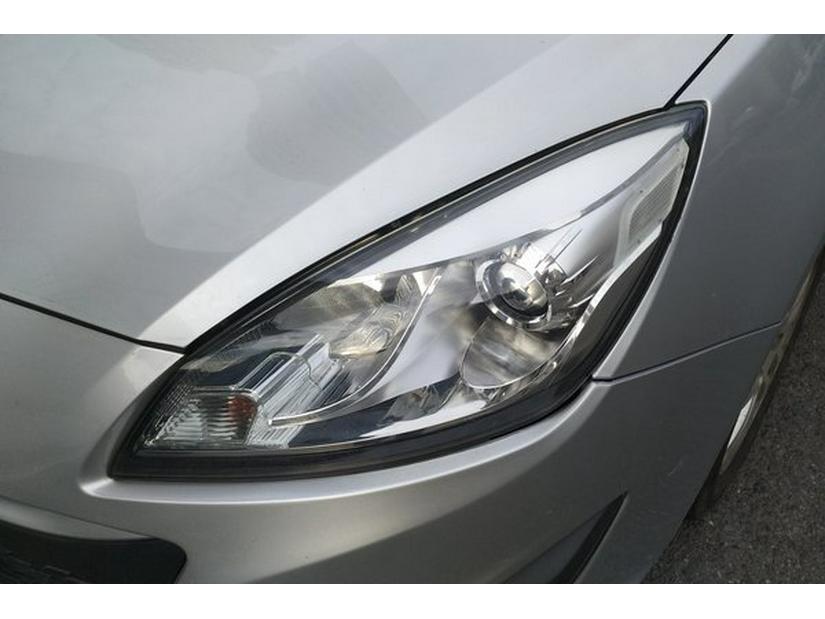 Yuexiang V5 Front Headlight Assembly with Bulb and Lens