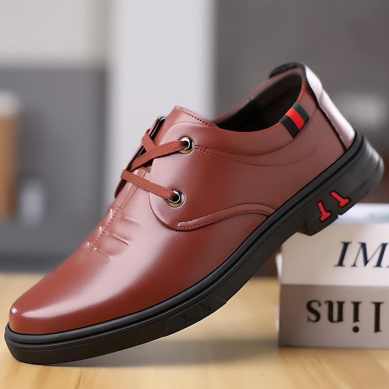 Men's New Spring Business Casual Leather Shoes, British Style Lightweight Soft Sole Dad Shoes for Middle-aged Men