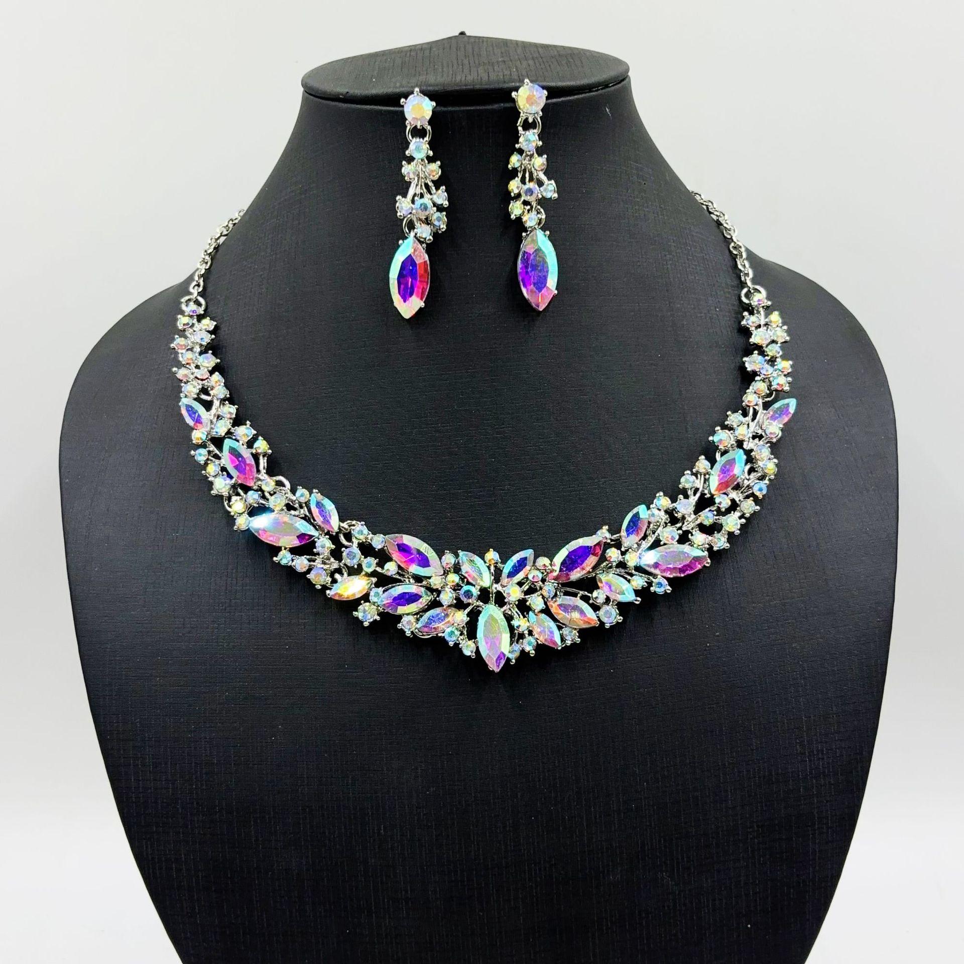 Necklace And Earrings Set - Flower Bridal Vintage Jewelry Set