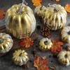 KX4B Stylish and Realistic 7Piece Gold Pumpkin Decor Set with Different Sizes and Shimmering Design DIY Halloween Decorations