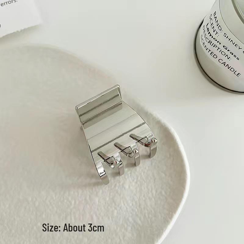 

Премиальная большая металлическая заколка для волос - элегантный дизайн в виде акулы для женщин