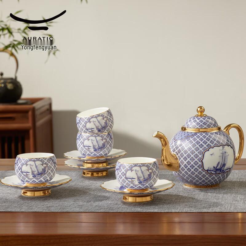 Yongfengyuan Sishing Ping 10-Piece Chinese Ceramic Tea Set