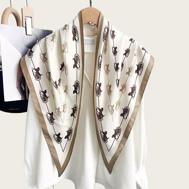 Twill silk triangular scarf, clothing accessories, cashew nut double-sided printed belt, versatile women's rhombus silk scarf, bag head, fart curtain.