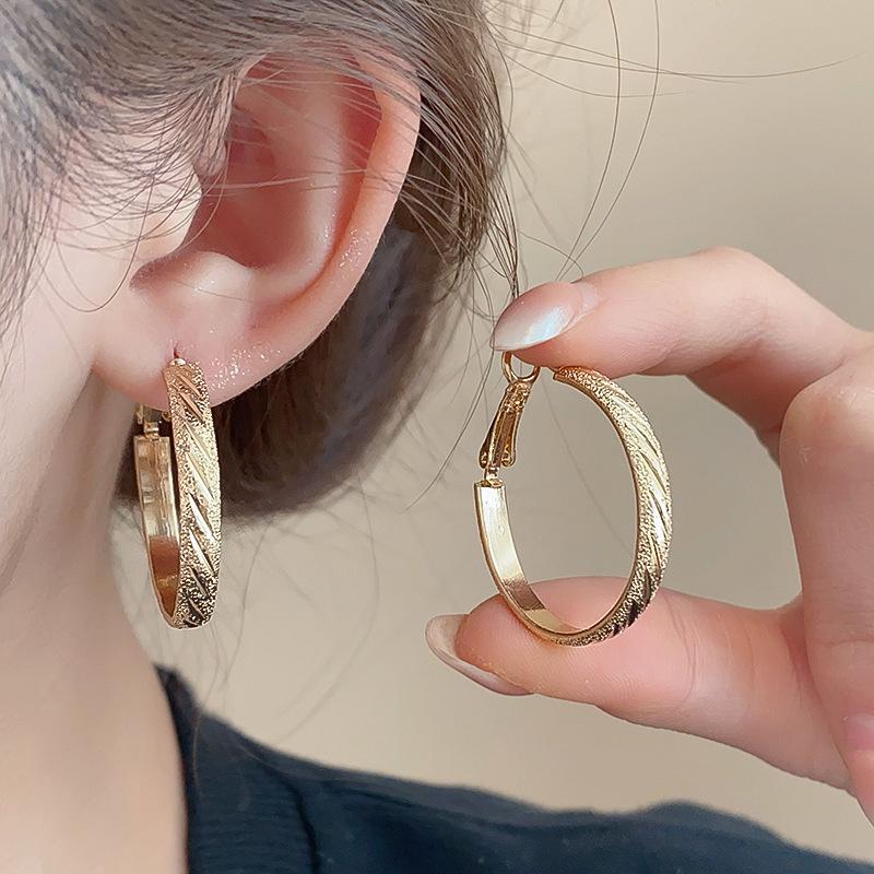 Vintage Silver Needle C-Shaped Diamond Pearl Stud Earrings - Elegant and Versatile Niche High-End Jewelry