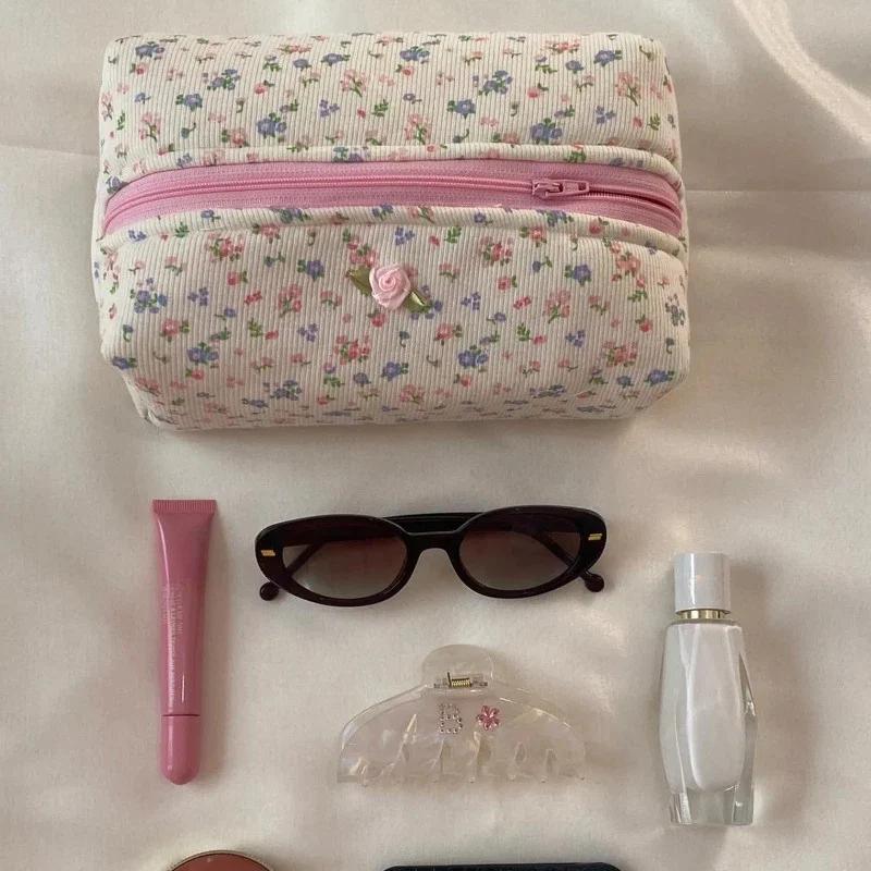 Quilted Floral Makeup Bag Zipper Cute Print Flower Storage Organizer Makeup Brush Toiletry Bag Large Capacity Cosmetic Bag