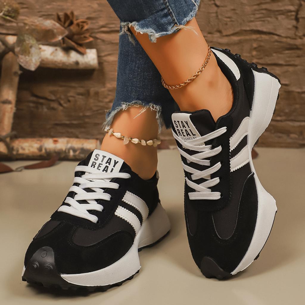 Fashion Designer Women Sneakers Lightweight Soft Running Sneakers Women Thick Bottom Casual Fashionable Sport Shoes Zapatos De Mujer