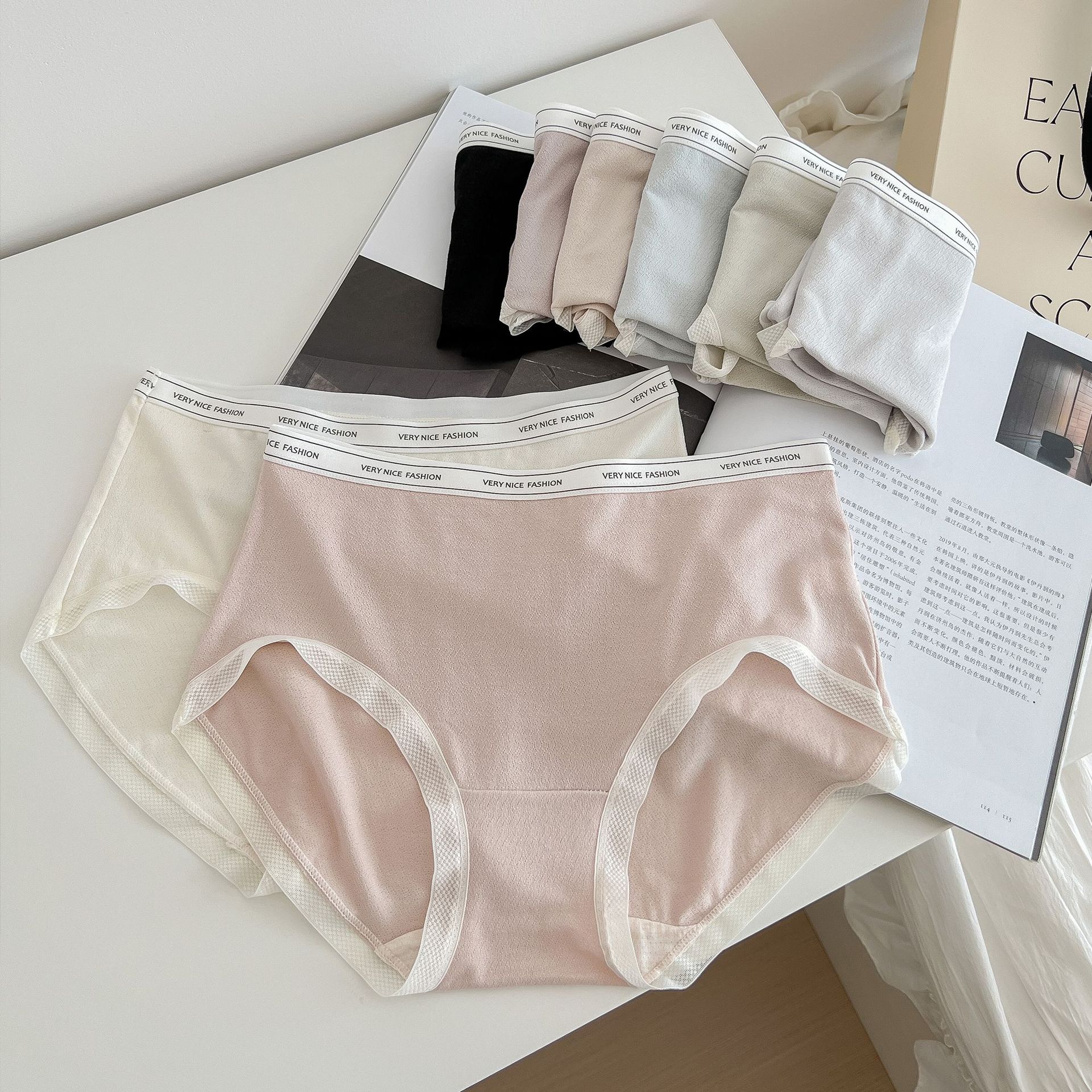 

Женское нижнее белье, винтажные жаккардовые кружевные трусики для девочек, спортивные трусы со средней талией и дышащей промежностью One Size