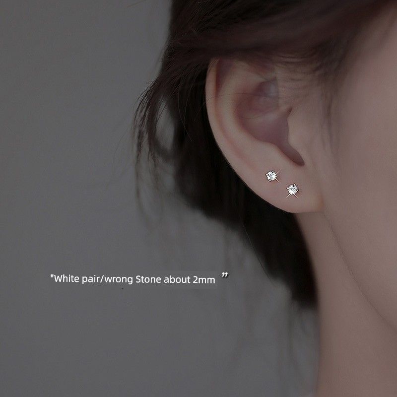 

Xiangnan Sterling Silver Niche Style Fancy Earrings Female Zircon 999 silver zircon earrings White (two price)