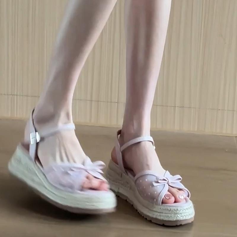 Beautiful sandals for summer wear, women's giant good-looking bow mesh polka dot straw wedge heels