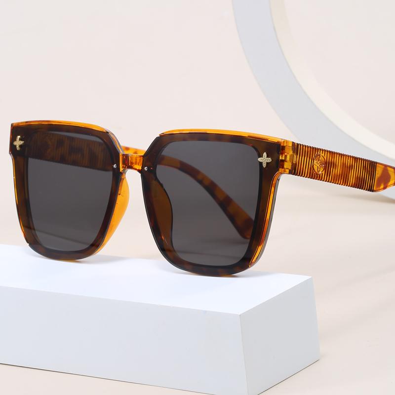 3pcs Oversize Frame Sunglasses Women Brand Outdoor Fashion Sunshade Retro Square Gradient Eyeglasses UV400 Glasses Unisex