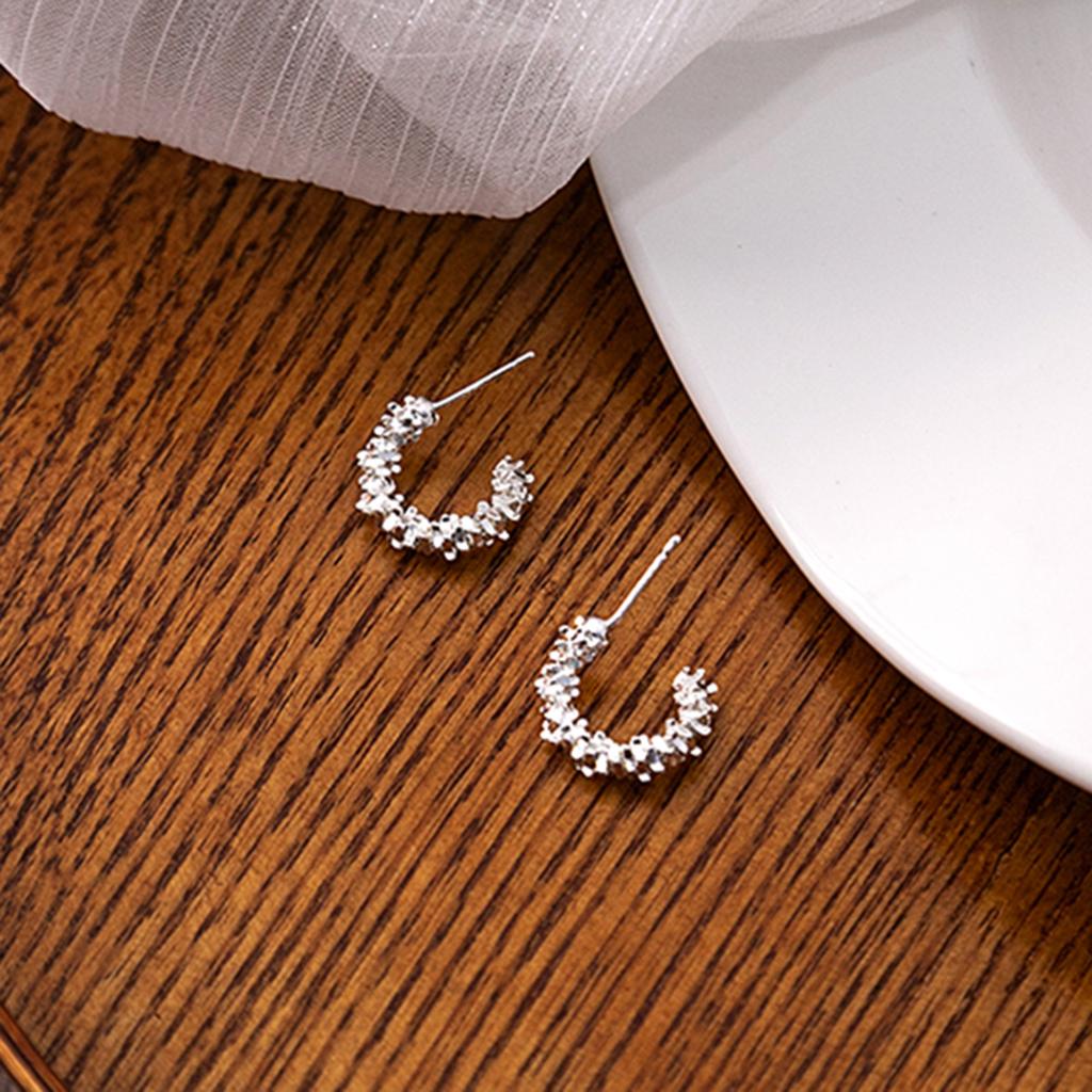 Irregular Broken Silver Stud Earrings In Summer, Light Luxury And Simple C-Shaped Earrings, Cold Wind Design, Multi-Reflective Earrings.