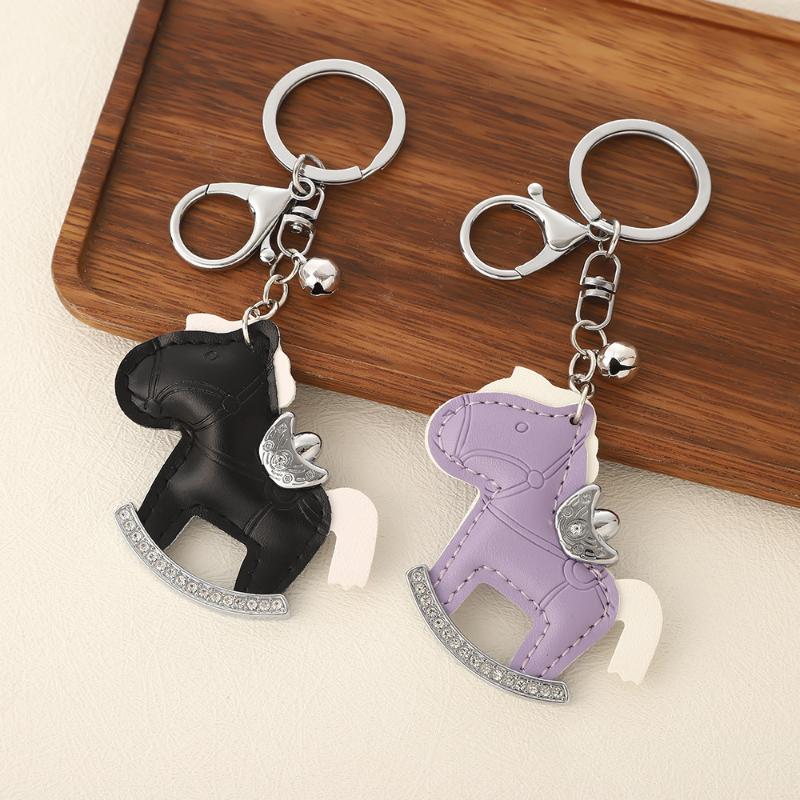 Damen Leder Tierkreiszeichen Pferd Schlüsselanhänger Tasche Anhänger Ornament Cartoon Pony Schaukelpferd Schlüsselanhänger Neujahrs Segensgeschenk