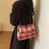 Fashionable Plaid Tote Bag For Autumn Stylish Crossbody Bag Large Capacity Unique Design