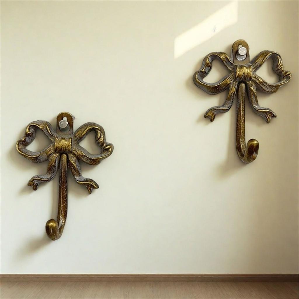 2Pcs Vintage Iron Bowknot Hook Metal Decorative Wall Hook Rustproof Bathroom Hanger for Towel Coat Key Organizer