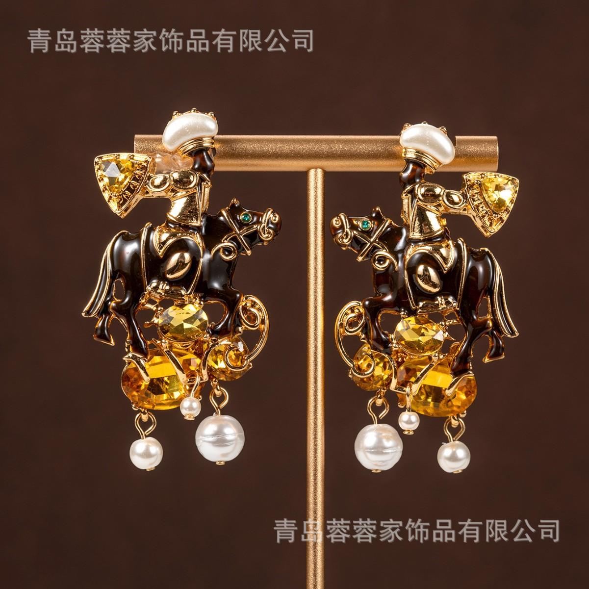 Jewelry Fashion Personality Drip Oil Heavy Industry Color Treasure Earrings Medieval Niche Design Creativity Unique