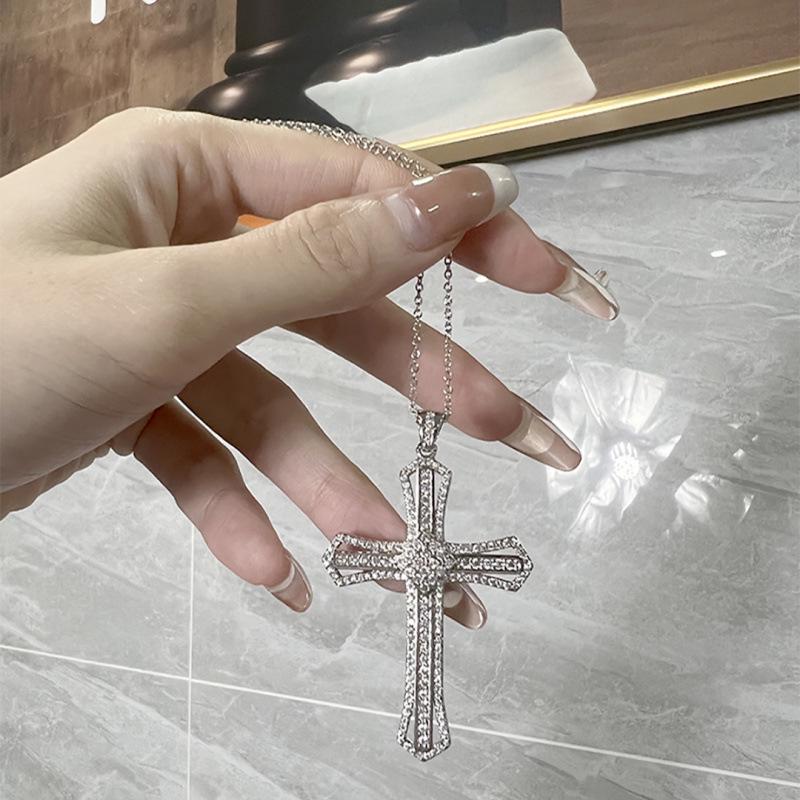 Elegant Diamond Cross Necklace for Women: Versatile, Niche Design, Clavicle Chain