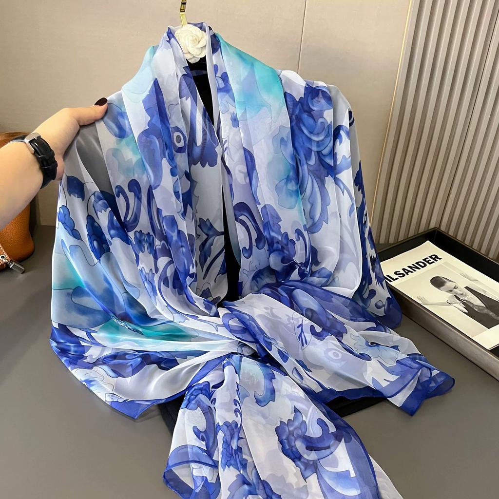 Stoles Wraps Silk Scarf Foulard Female Scarves Wraps Hijab Bandana Women Large-size Beach Shawls Muslim HijabsTravel Sunscreen