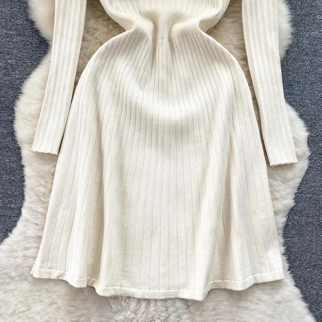 Strikket kjole Kvinner Høst og Vinter Ny High Sense Elegant midje Klem Slanking Temperament Lapel Genser Kjole