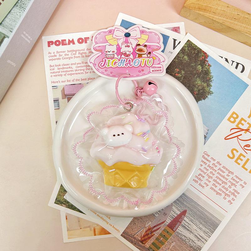 Bear-Themed DIY Silicone Squeeze Toy for Dessert and Ice Cream Making