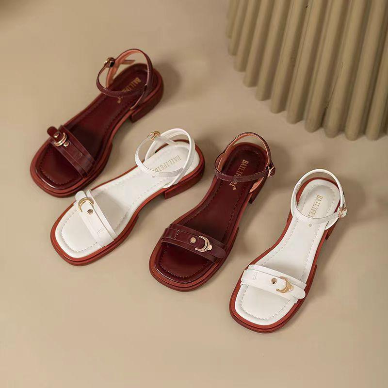 Open-toed sandals women's new spring and summer 2025 brown retro flat-bottomed casual versatile one-word belt women's sandals