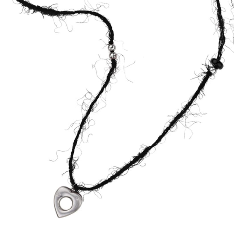 Nff Fluffy Heart Necklace-black