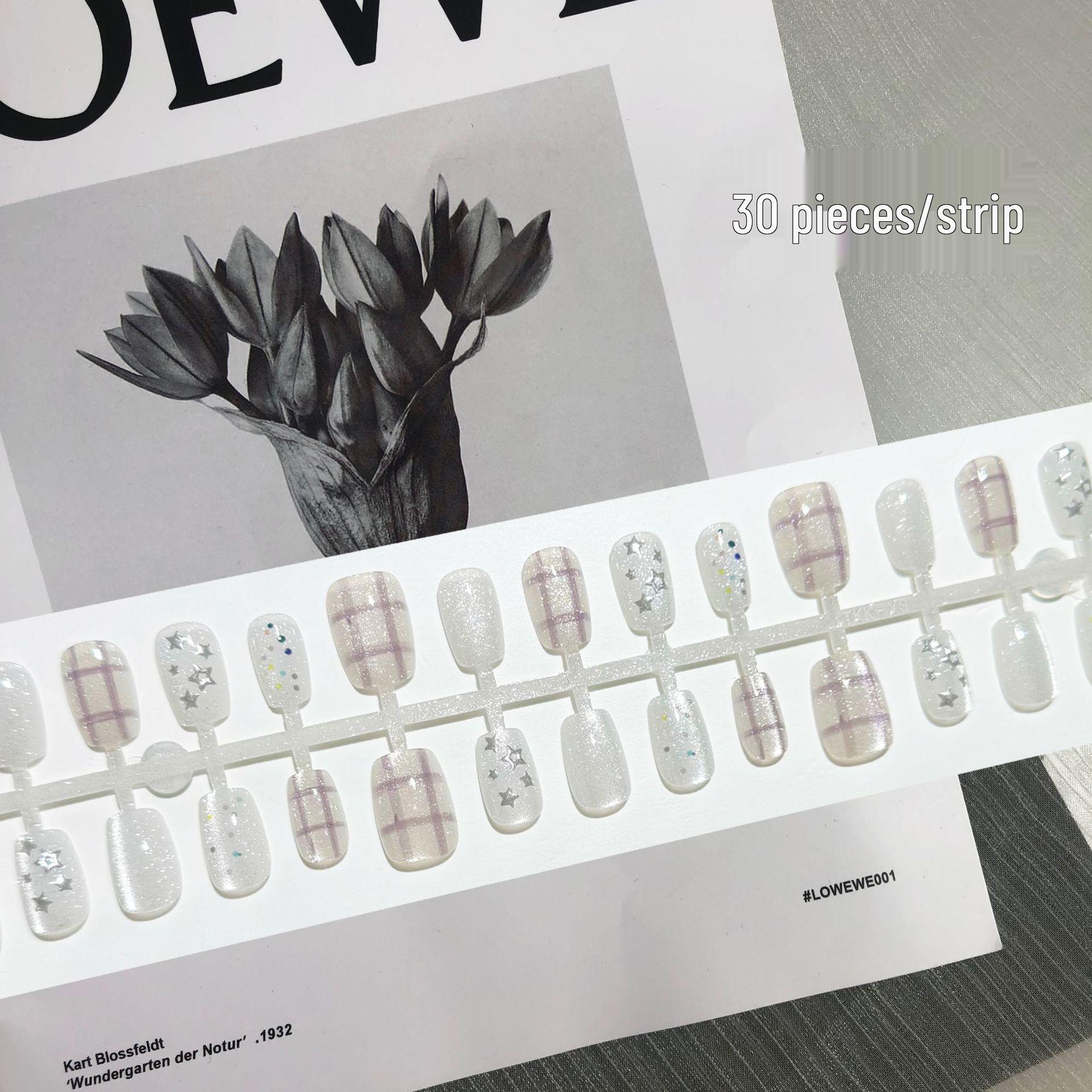 

Серия «Серебристо-белый» Светло-фиолетовая клетка Накладные ногти - Простые и универсальные наклейки для короткого нейл-арта YM511-S Silver White Plaid [All S Size]