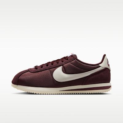Nike Cortez Textile Burgundy Crush Sail (Women s) 35.5