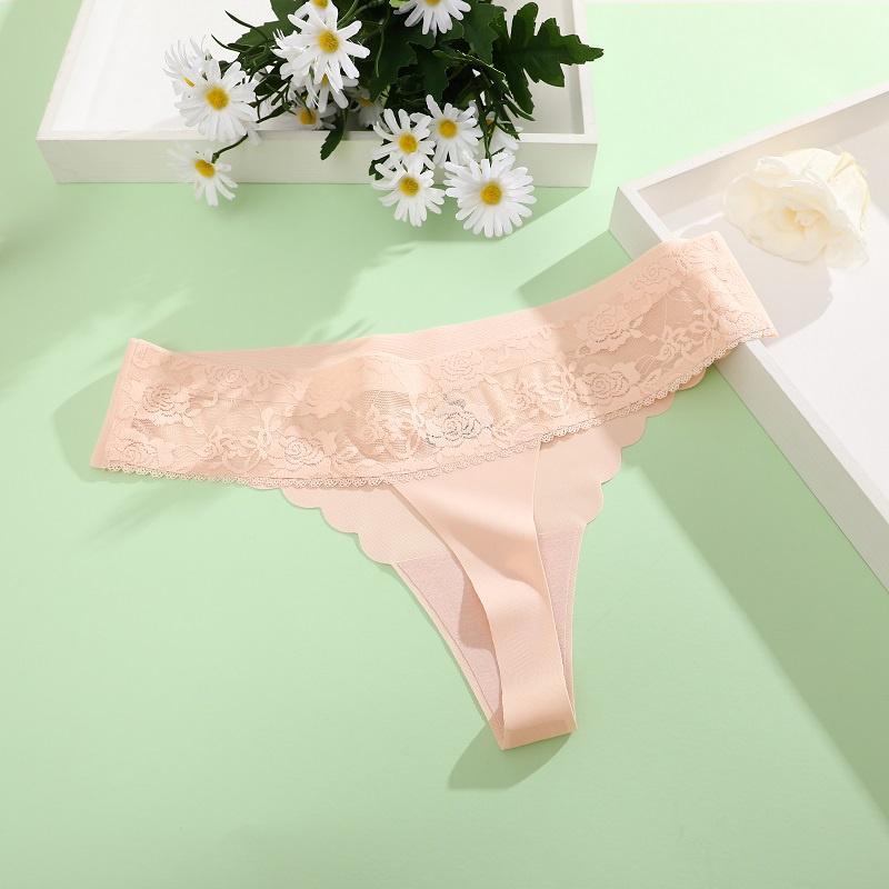 Ice Silk Seamless Panty for Women Lace Underwear Wavy Edge Underpants Breathable and Soft Panties S-XL