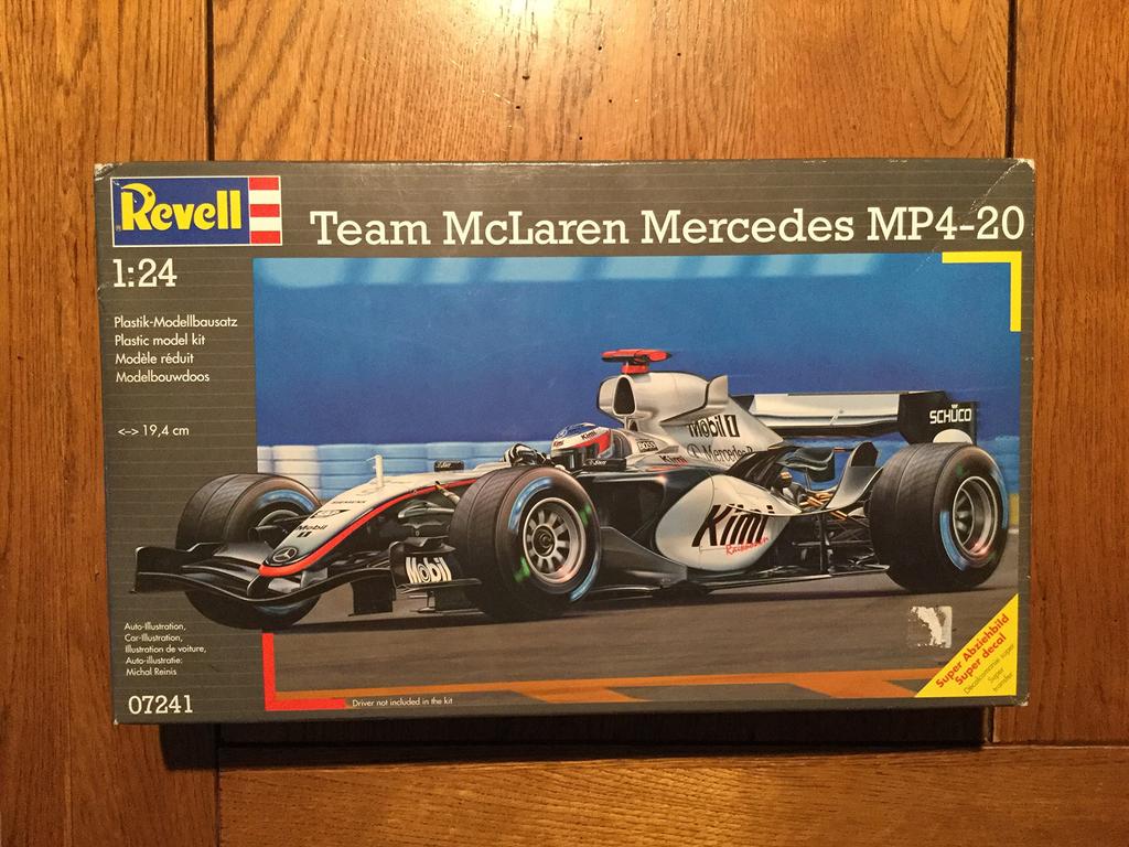 1/24 McLaren Mercedes MP4-20 07241