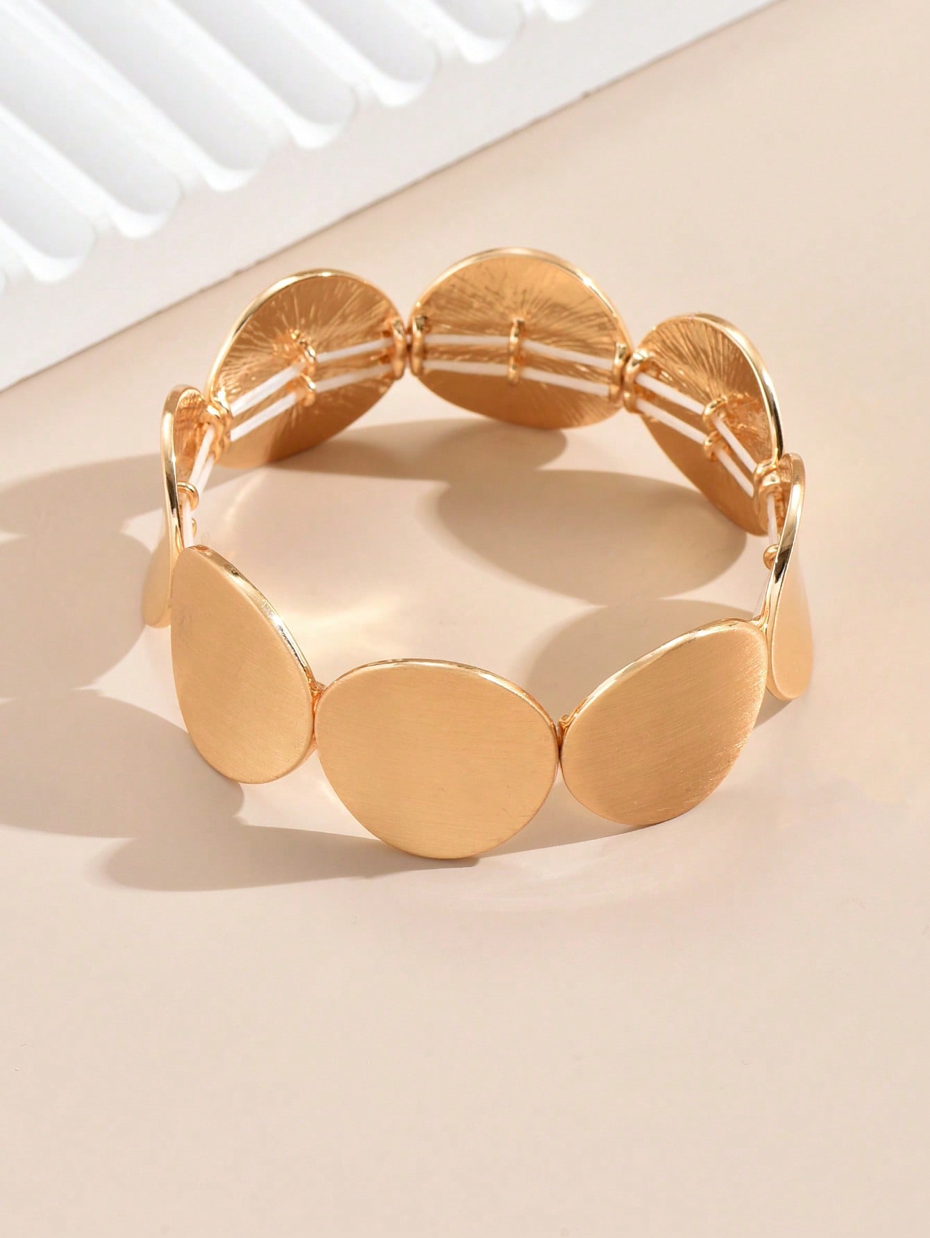 

1 piece of fashionable simple round bracelet золотий