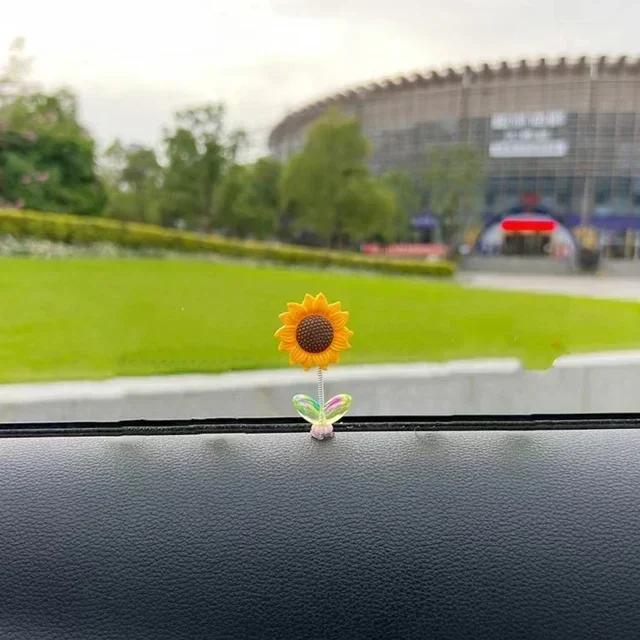1/5PCS Car Cute Sunflower Shaking Head Ornaments Auto Centre Console Dashboard Mirror Decorative Accessories