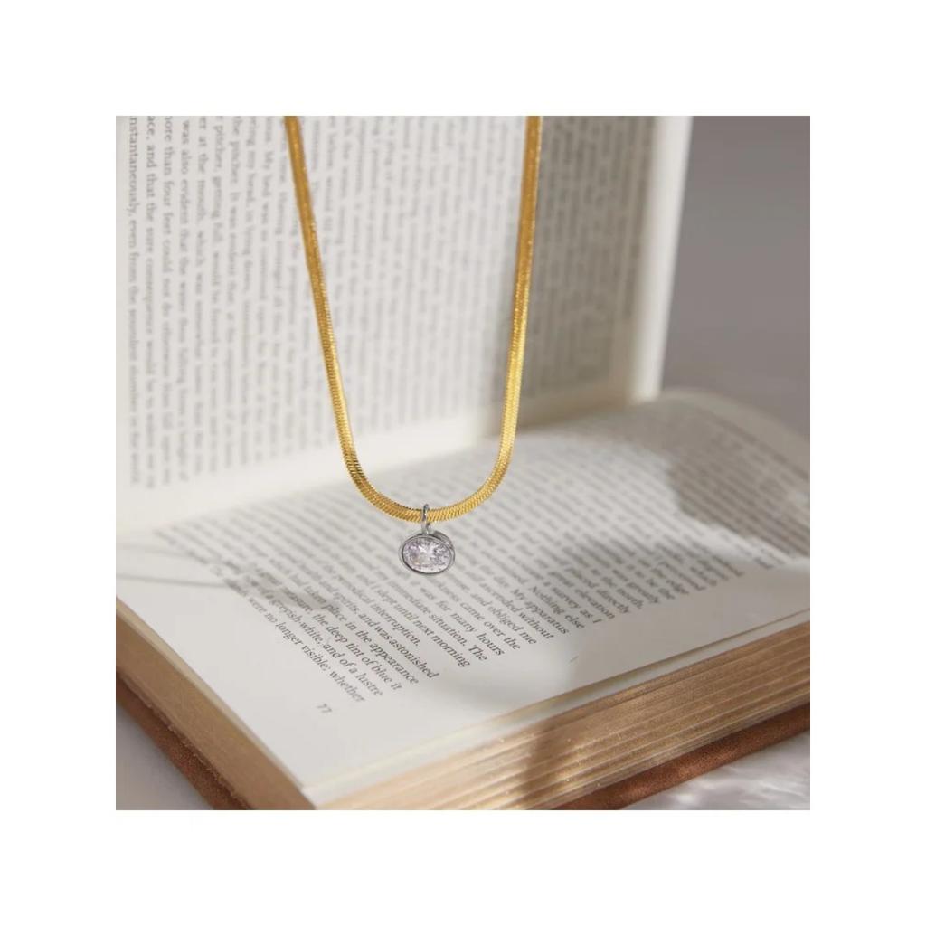 Classic Oval Zircon Pendant Necklace for Women 18K Gold PVD Plated Stainless Steel Snake Chain Necklace Fashion Jewelry