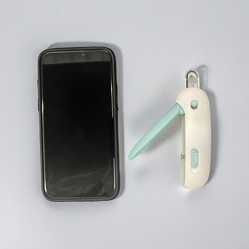 Adjustable Aperture Nail Clipper, A Professional Beauty Tool for Cats and Dogs, Suitable for Small To Large Pets