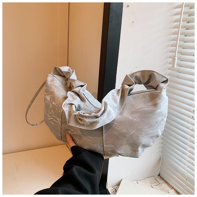 Large Capaci Women's Bag 2026 New Simple Pleated Underarm Dumpling Bag Retro Commuting Crossbody Soft PU Leather Women Handbags