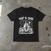 Acel merch stă pe un tricou bass, design făcut de fani, merch rap underground, tricou rap bootleg, Osamason, Nettspend, tricou Y2K