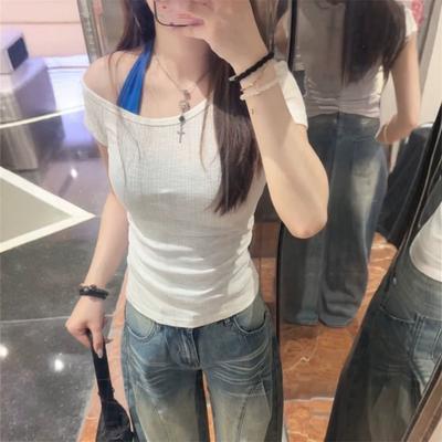 Üst Kıyafetler – T-shirtler