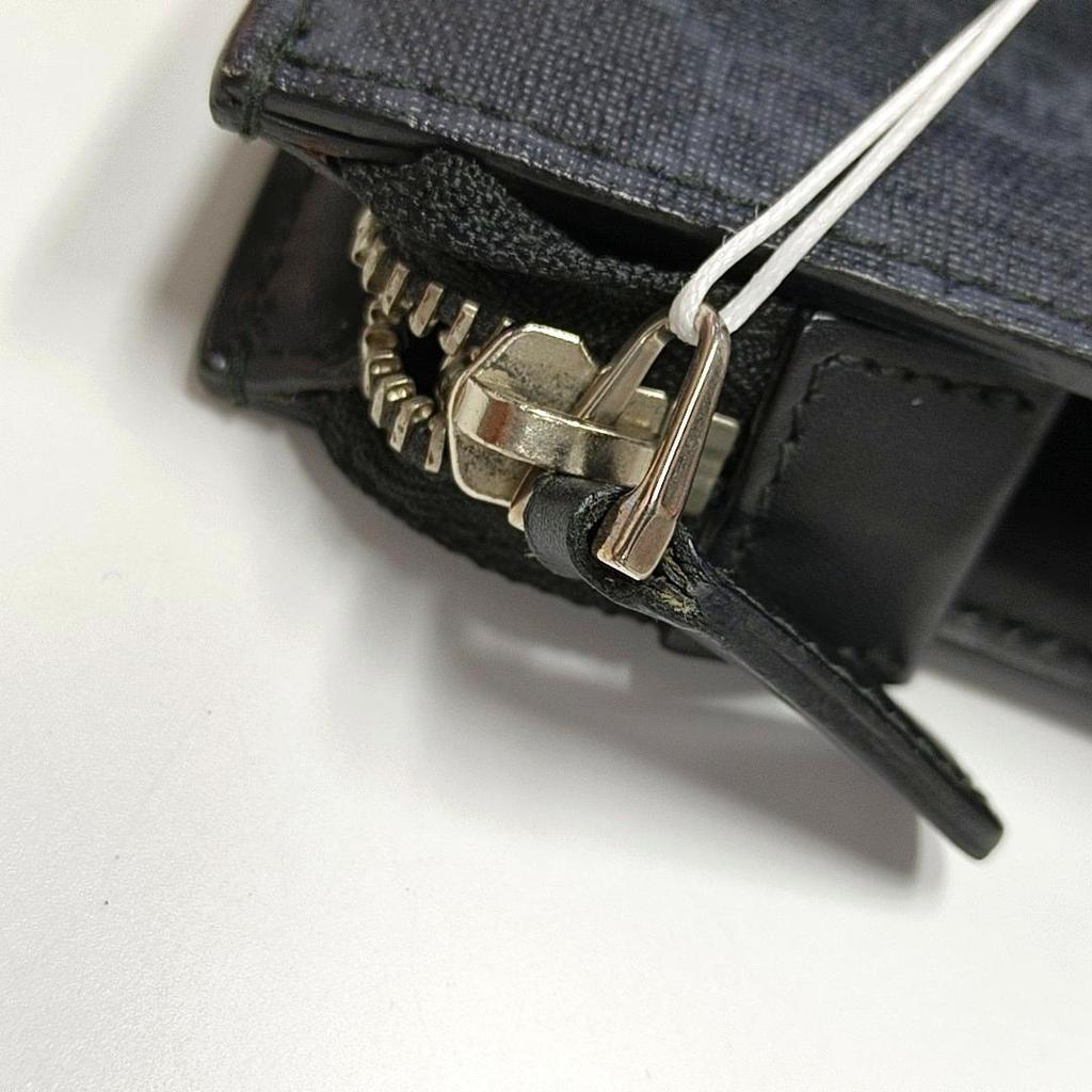 [Pre-Owned] Signature Logo Stripe Web Zipper Canvas Clutch - Very Good #XN4RTF