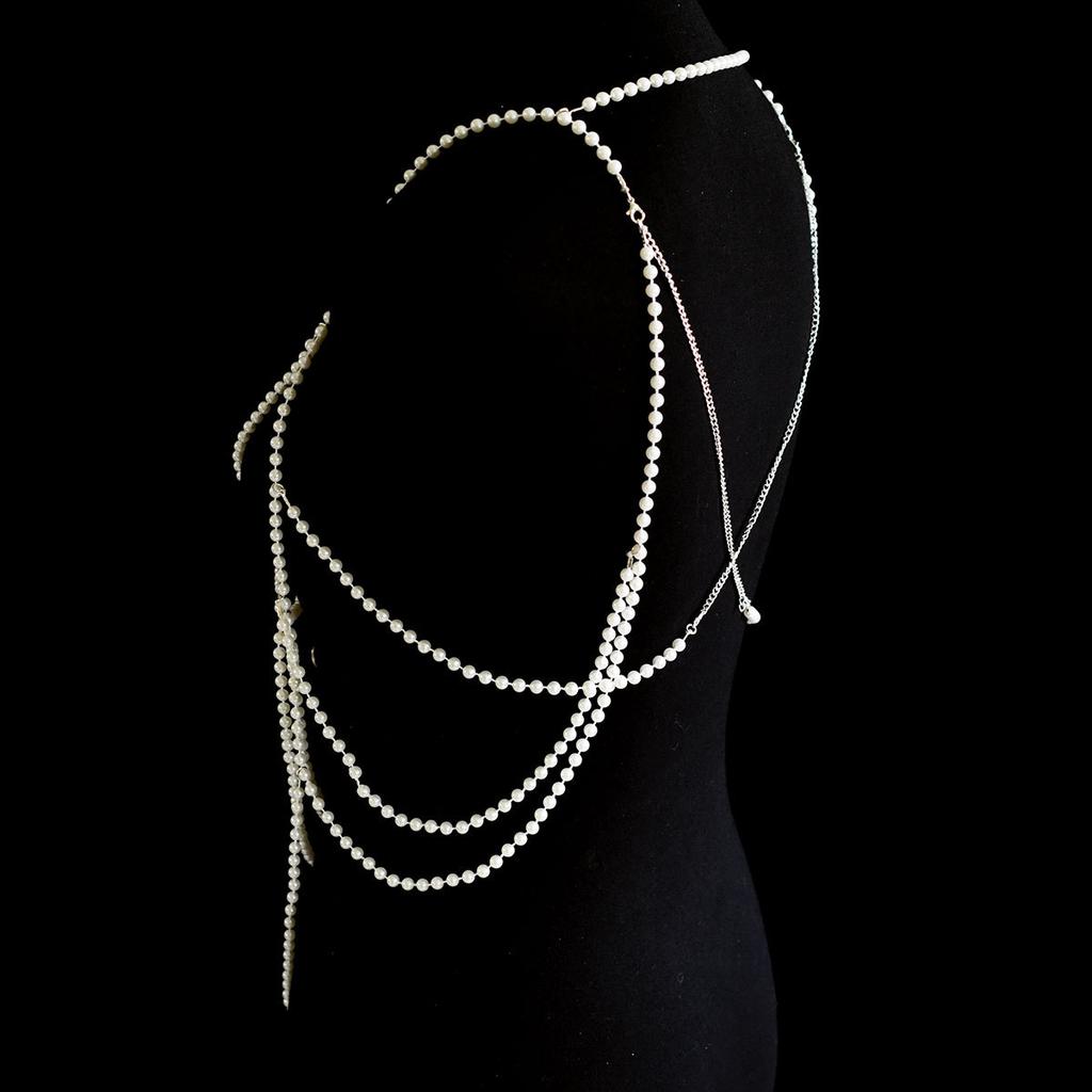 Fashionable, gorgeous and elegant pearl body chain, versatile banquet and party chest chain, clothing accessories