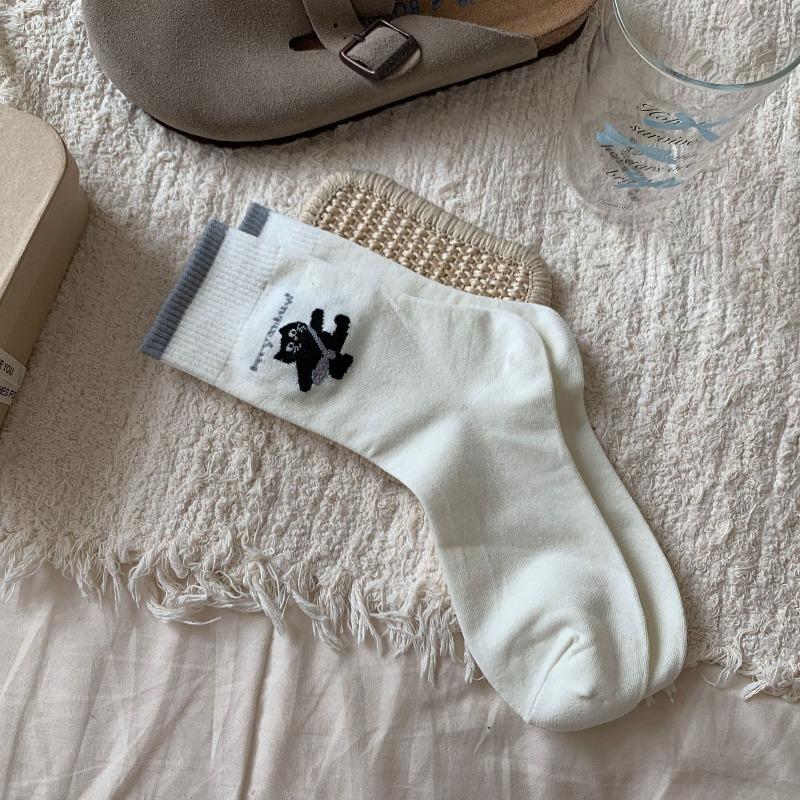 

Ladies Fall with Cute Cartoon Cat in The Tube Pile Pile Cotton Socks 1 pair белый