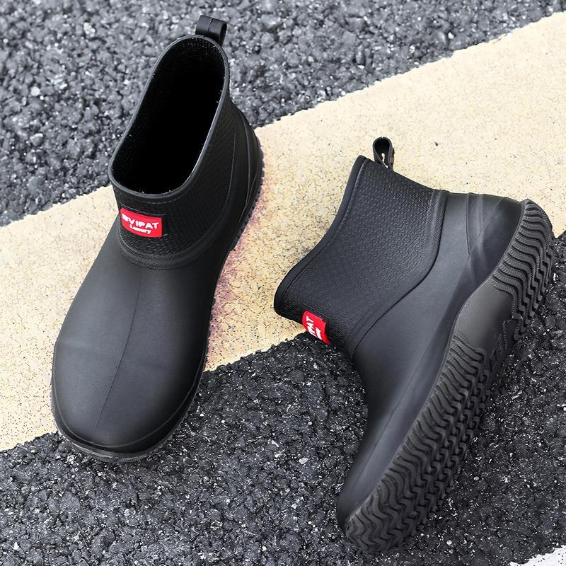 

Дождевая обувь зимняя мужская и женская новая теплая нескользящая водонепроницаемая водная обувь мужская для рыбалки на открытом воздухе износостойкая кухонная рабочая резиновая обувь 44 чёрный