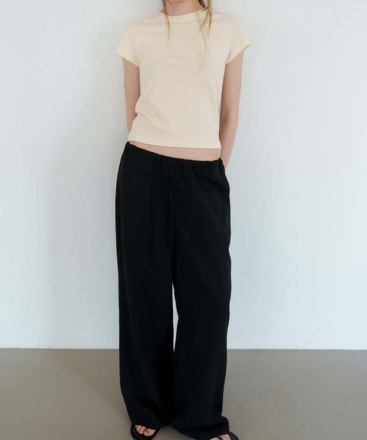 Seuleoum Signature Slim-Fit T-Shirt_Vanilla
