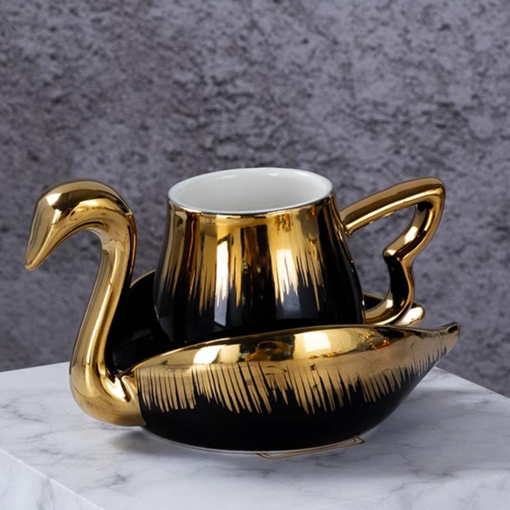 

100 мл Керамічна чашка з блюдцем Європейська ретро-форма лебедя Післяобідній чай Набір чашок для кави Набір блюдець Домашній креативний посуд для напоїв Подарунок