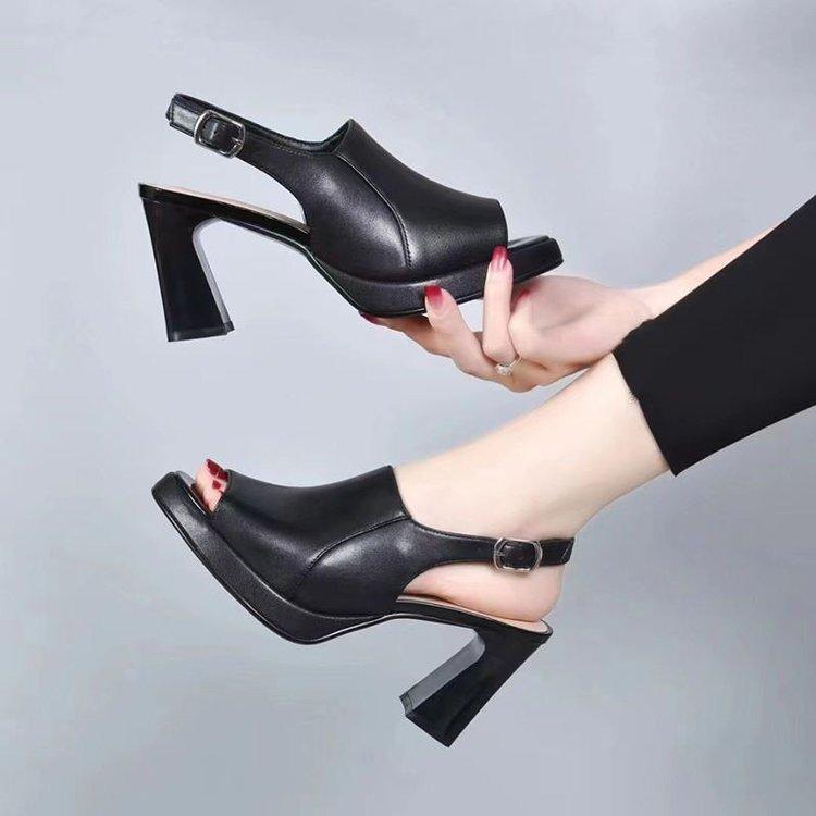 Fashion cool boots women's summer new sandals women's thick heel fashion trend fish mouth high heel rear empty buckle