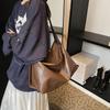 Retro bag women's large-capacity fashion lazy wind messenger bag new autumn and winter simple shoulder armpit bag