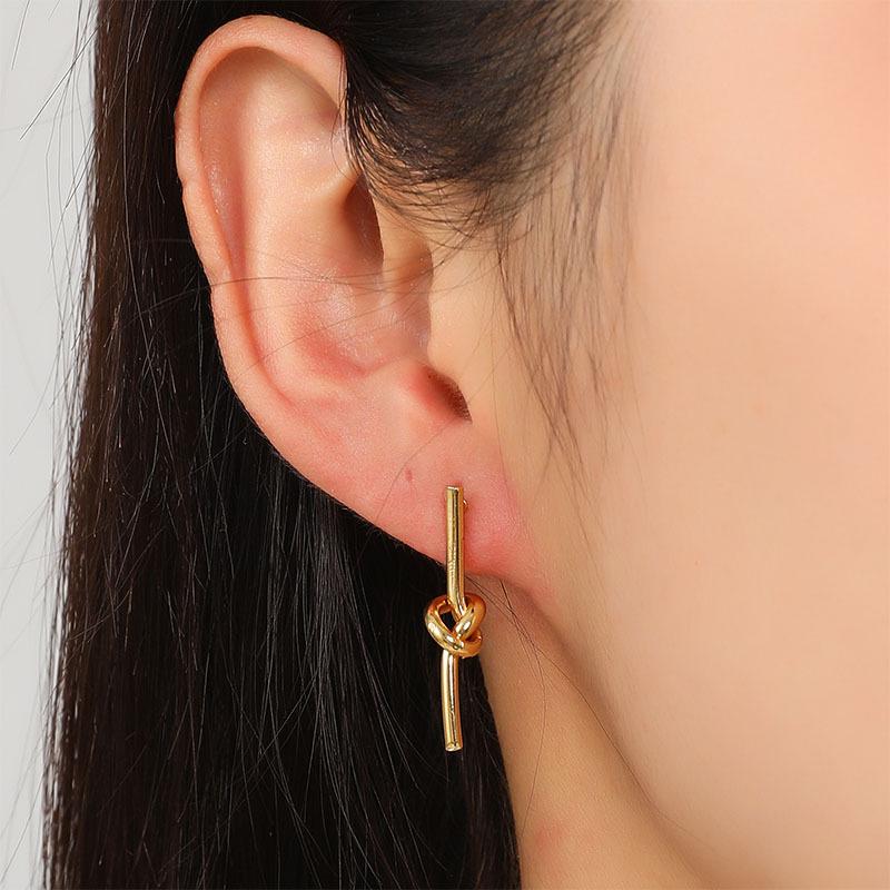 Korean Style Knot Titanium Steel Stud Earrings - Elegant, Versatile, Trendy Women's Luxury
