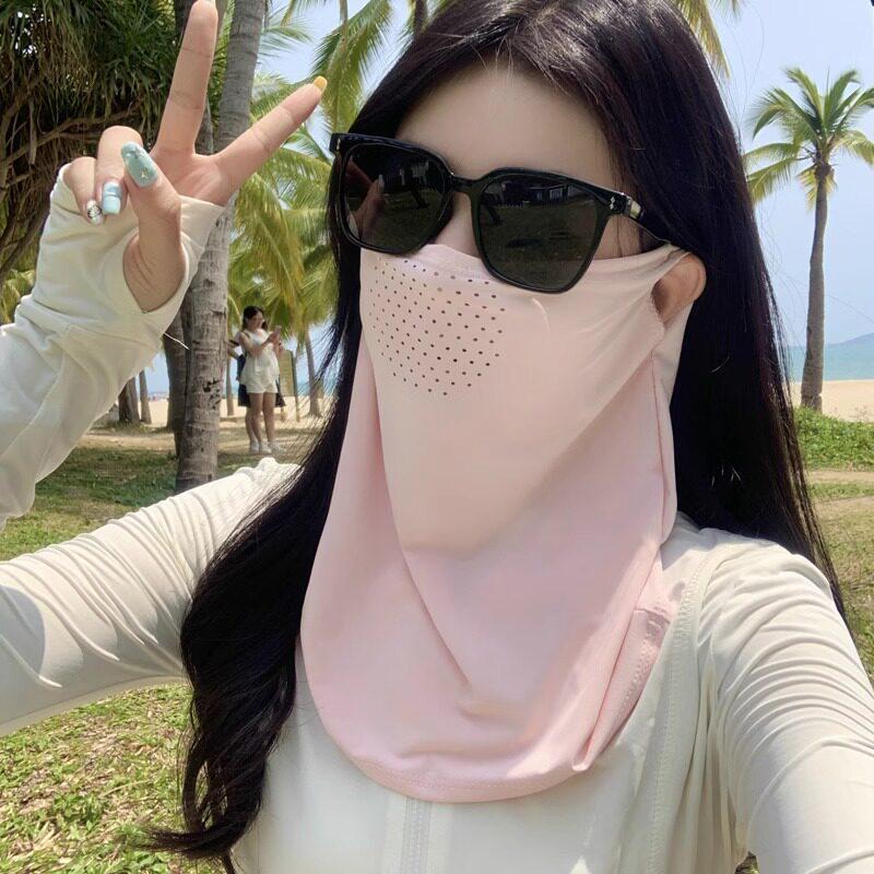 Men's Ice Silk Sunscreen Neck Gaiter: Cycling, Fishing, and Outdoor Full Face Cover with Ear Loops.